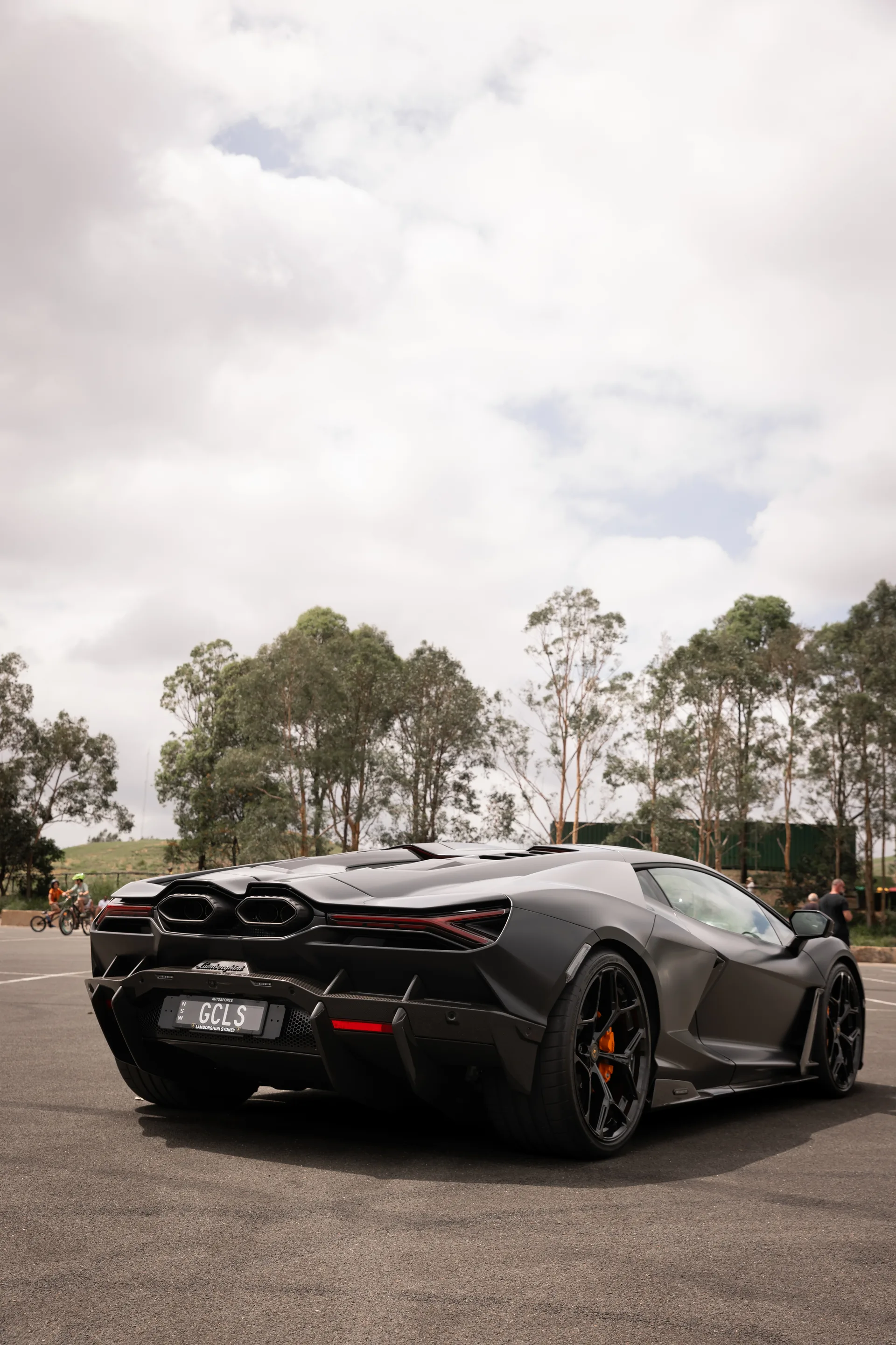 Lamborghini Revuelto