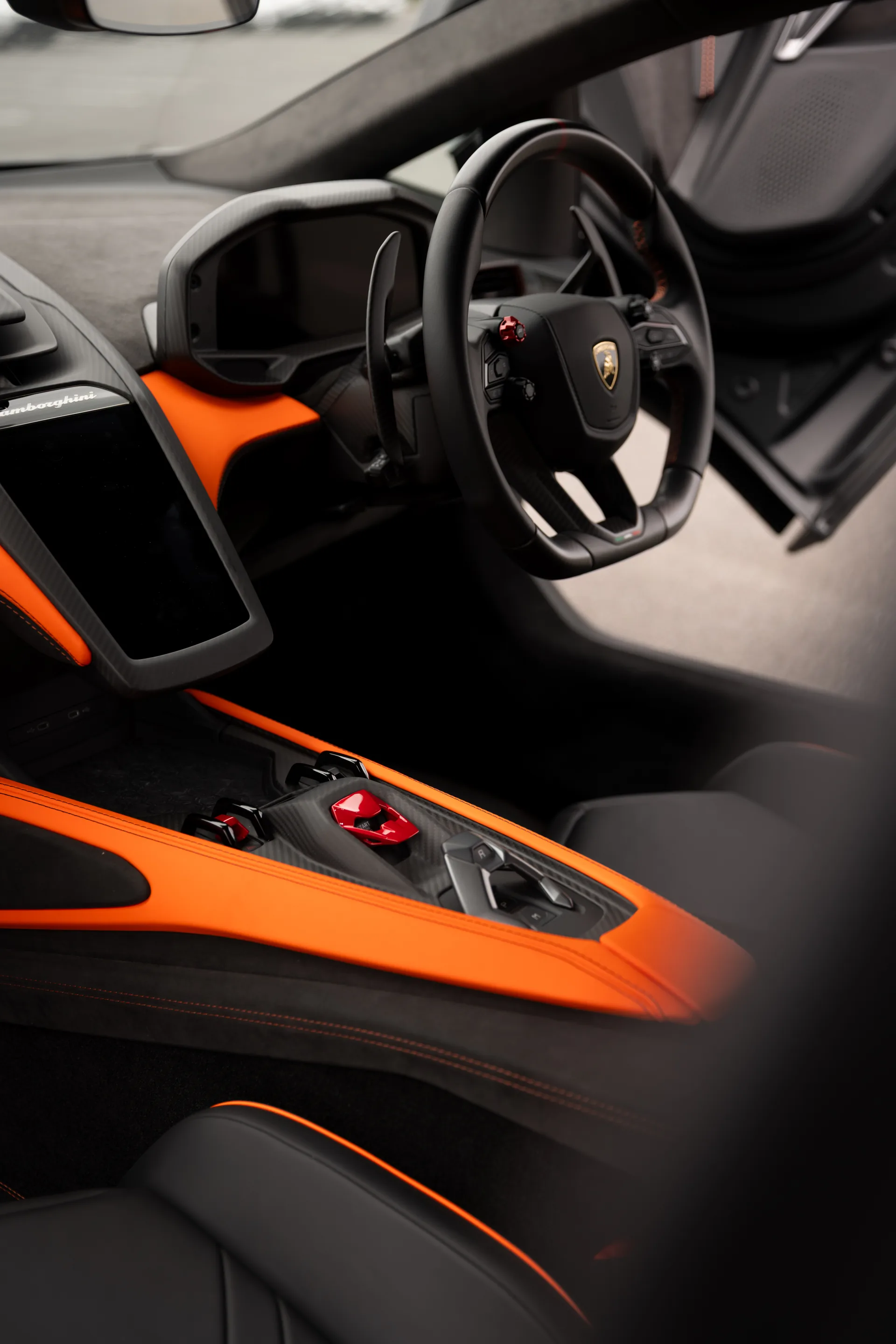 Lamborghini Revuelto