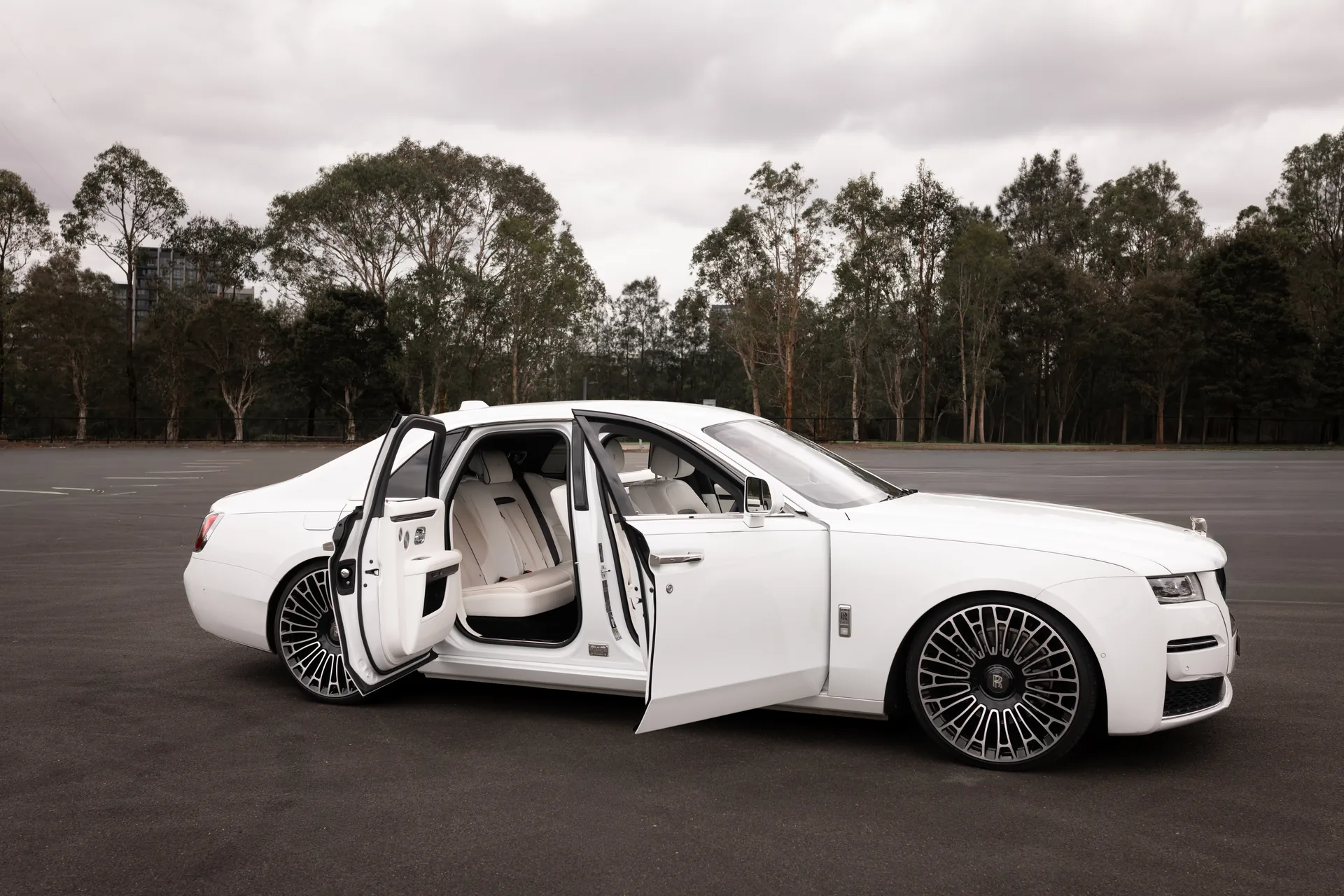 Rolls-Royce Ghost (2021)