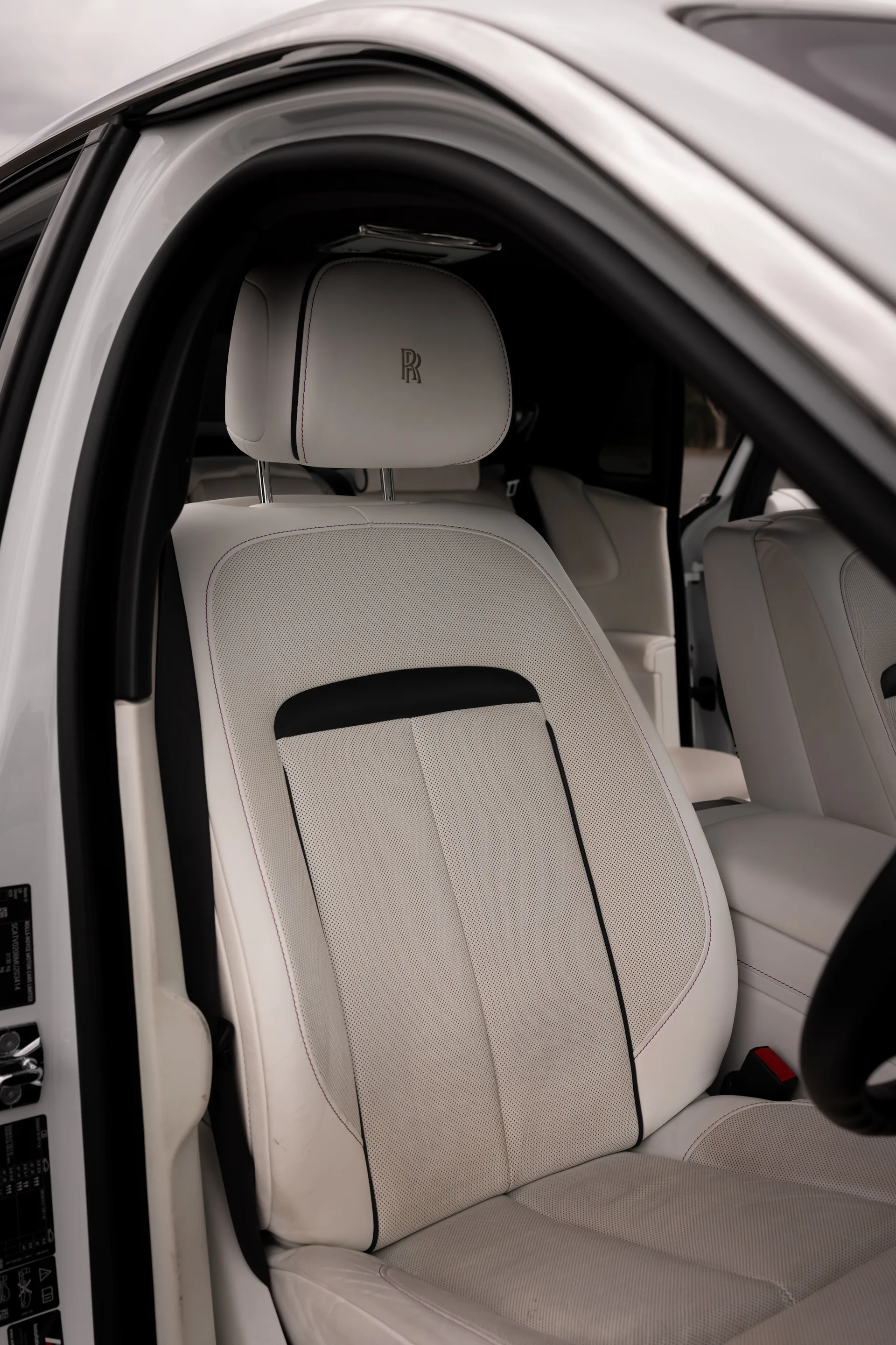 Rolls-Royce Ghost (2021)